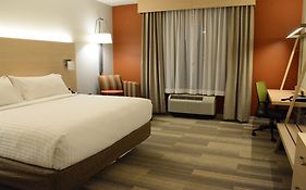 Holiday Inn Express & Suites Lexington Park California By Ihg